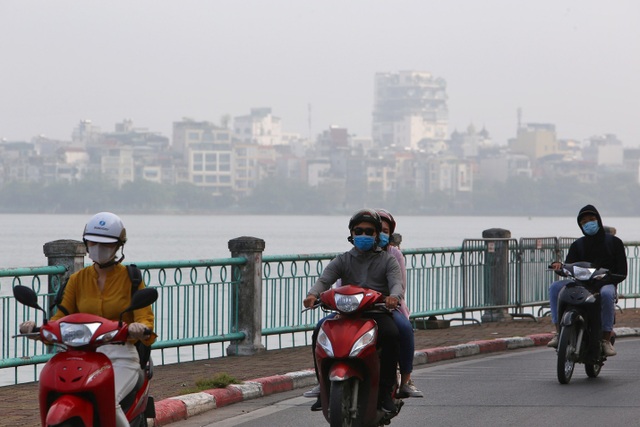 Cần làm gì để bảo vệ sức khỏe khi sống ở những khu vực “đỏ” về độ ô nhiễm không khí? - 2 Cần làm gì để bảo vệ sức khỏe khi sống ở những khu vực “đỏ” về độ ô nhiễm không khí? - 2