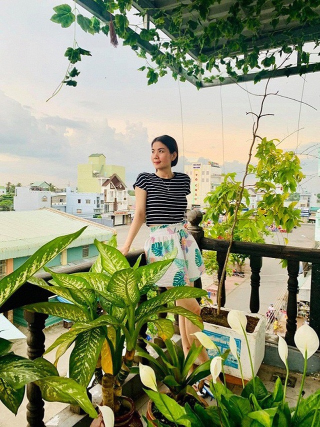 Vườn rau thủy canh ấn tượng trên sân thượng nhà nữ diễn viên “Cổng mặt trời” - 17 Vườn rau thủy canh ấn tượng trên sân thượng nhà nữ diễn viên “Cổng mặt trời” - 17