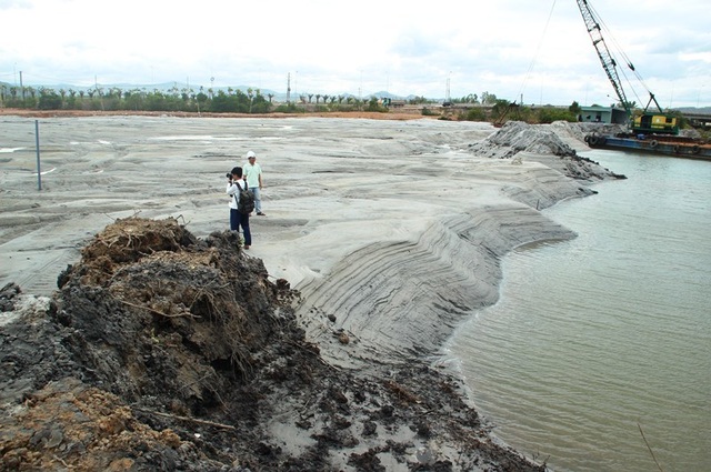 Bình Định “tuýt còi” dự án Thị Nại Eco Bay hút cát chưa phép - 4 Bình Định “tuýt còi” dự án Thị Nại Eco Bay hút cát chưa phép - 4