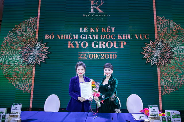 Hiền Hồ, Jack và KICM khuấy động ‘dạ hội triệu đô’ của công ty Kyo Cosmetic - 5 Hiền Hồ, Jack và KICM khuấy động ‘dạ hội triệu đô’ của công ty Kyo Cosmetic - 5