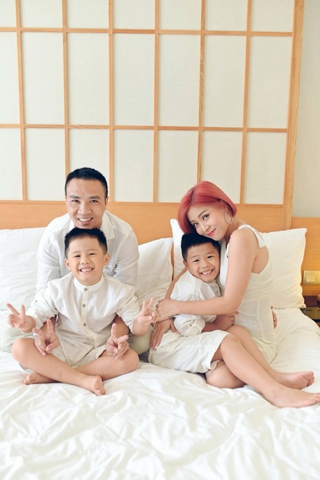 MC Hoàng Linh khoe mua nhà mới, hé lộ kế hoạch sinh em bé - 3 MC Hoàng Linh khoe mua nhà mới, hé lộ kế hoạch sinh em bé - 3