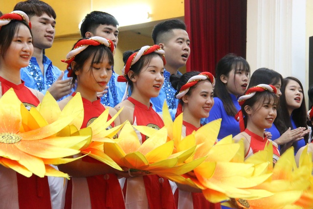Lễ khai giảng ở trường đại học đẹp nhất Vịnh Bắc Bộ - 5 Lễ khai giảng ở trường đại học đẹp nhất Vịnh Bắc Bộ - 5