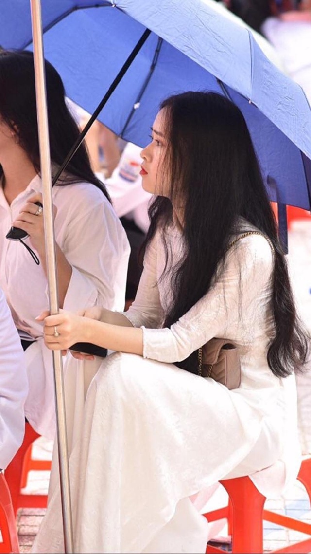 Nhan sắc ngọt ngào của thiếu nữ 17 tuổi xứ Nghệ - 2 Nhan sắc ngọt ngào của thiếu nữ 17 tuổi xứ Nghệ - 2