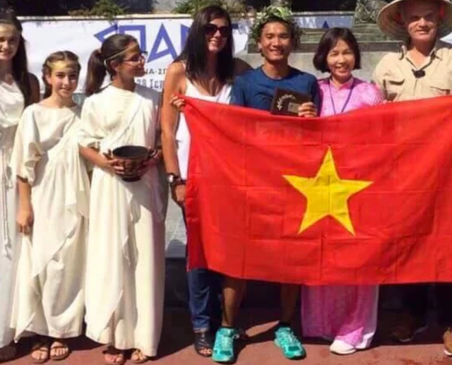 Vận động viên Việt Nam hoàn thành giải siêu Marathon dài 246,8km