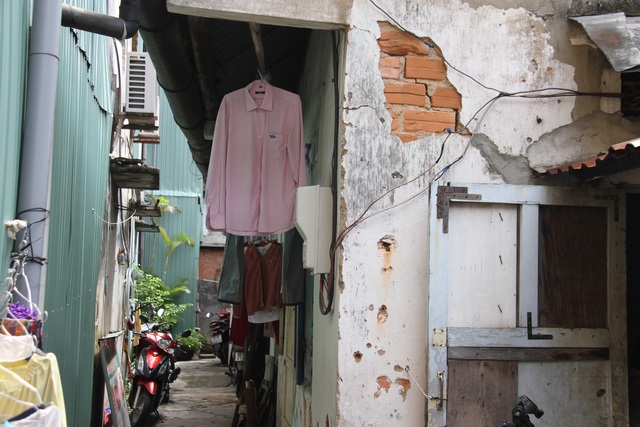 Đà Nẵng: Những chung cư “chờ sập” giữa lòng thành phố - 2 Đà Nẵng: Những chung cư “chờ sập” giữa lòng thành phố - 2