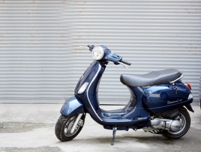 Piaggio thua kiện công ty Trung Quốc nhái thiết kế Vespa LX - 4