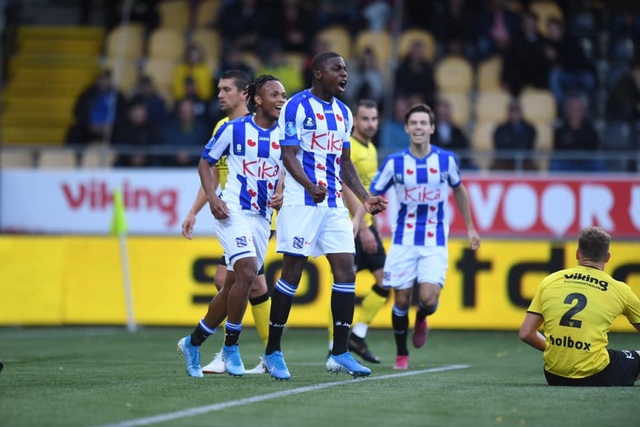 Thắng đậm Venlo, HLV Heerenveen vẫn chỉ trích các học trò Thắng đậm Venlo, HLV Heerenveen vẫn chỉ trích các học trò