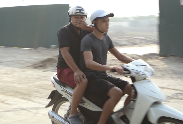 Hà Nội: Nín thở băng qua những con đường đau khổ - 10 Hà Nội: Nín thở băng qua những con đường đau khổ - 10