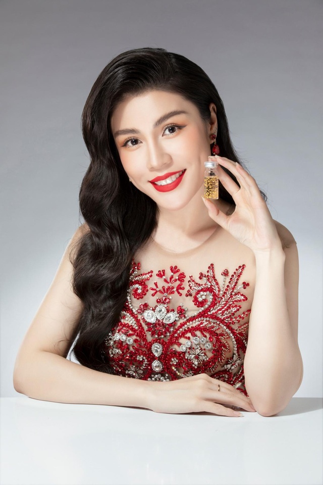 Lộ diện siêu phẩm từ Hàn Quốc được chuyển giao đầu tiên tại Thẩm Mỹ Quốc Tế Linh Anh - 4 Lộ diện siêu phẩm từ Hàn Quốc được chuyển giao đầu tiên tại Thẩm Mỹ Quốc Tế Linh Anh - 4