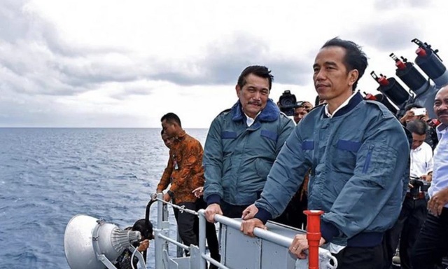 Indonesia tăng cường vũ khí thách thức tàu cá Trung Quốc trên Biển Đông - Ảnh 1. Indonesia tăng cường vũ khí thách thức tàu cá Trung Quốc trên Biển Đông - Ảnh 1.