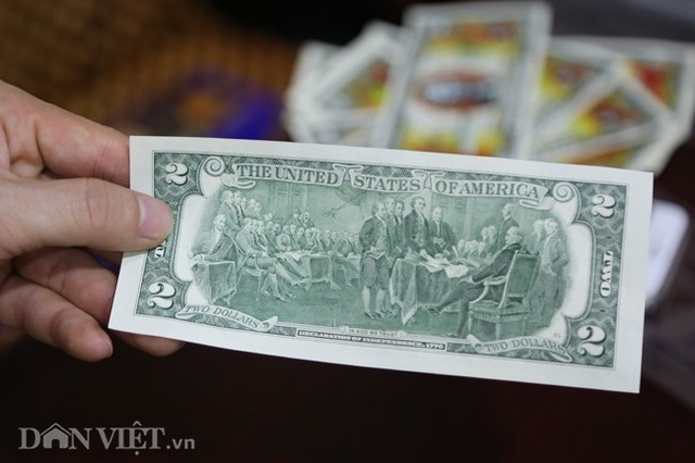 Tiền 2 USD in hình con heo đắt như tôm tươi trước Tết Kỷ Hợi 2019 - Ảnh 6. Tiền 2 USD in hình con heo đắt như tôm tươi trước Tết Kỷ Hợi 2019 - Ảnh 6.