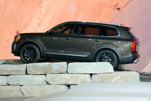 Kia Telluride chính thức ra mắt - Ảnh 3. Kia Telluride chính thức ra mắt - Ảnh 3.