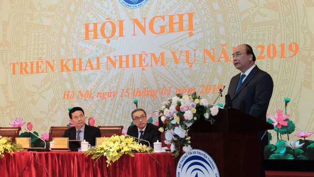 Thủ tướng: Cho phép thí điểm dùng tài khoản viễn thông để thanh toán nội dung số, thương mại điện tử - Ảnh 1. Thủ tướng: Cho phép thí điểm dùng tài khoản viễn thông để thanh toán nội dung số, thương mại điện tử - Ảnh 1.