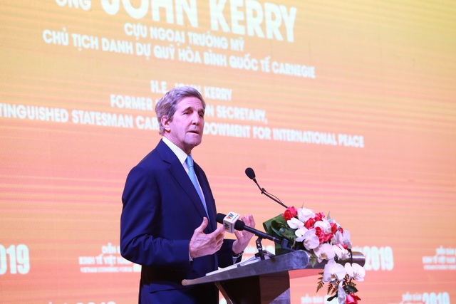 Cựu Ngoại trưởng Mỹ John Kerry: Việt Nam không nên là tù nhân của năng lượng than - Ảnh 1. Cựu Ngoại trưởng Mỹ John Kerry: Việt Nam không nên là tù nhân của năng lượng than - Ảnh 1.