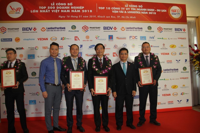 PVN và nhiều doanh nghiệp dầu khí được vinh danh Top 500 Doanh nghiệp lớn nhất Việt Nam năm 2018 - Ảnh 2. PVN và nhiều doanh nghiệp dầu khí được vinh danh Top 500 Doanh nghiệp lớn nhất Việt Nam năm 2018 - Ảnh 2.