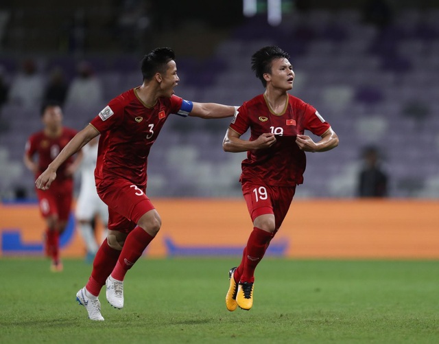 Việt Nam 2-0 Yemen: Thầy trò HLV Park Hang Seo rộng cửa đi tiếp - Ảnh 10. Việt Nam 2-0 Yemen: Thầy trò HLV Park Hang Seo rộng cửa đi tiếp - Ảnh 10.