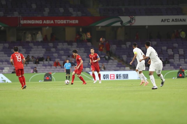 Việt Nam 2-0 Yemen: Thầy trò HLV Park Hang Seo rộng cửa đi tiếp - Ảnh 16. Việt Nam 2-0 Yemen: Thầy trò HLV Park Hang Seo rộng cửa đi tiếp - Ảnh 16.