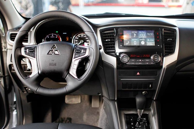 Mitsubishi Triton 2019 ra mắt tại Việt Nam, giá từ 730,5 triệu đồng - Ảnh 6. Mitsubishi Triton 2019 ra mắt tại Việt Nam, giá từ 730,5 triệu đồng - Ảnh 6.