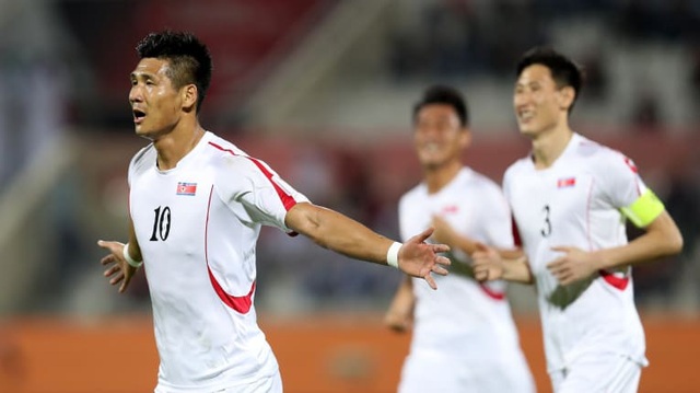 Lebanon thắng Triều Tiên 4-1, Việt Nam vào vòng 1/8 đầy nghẹt thở - Ảnh 14. Lebanon thắng Triều Tiên 4-1, Việt Nam vào vòng 1/8 đầy nghẹt thở - Ảnh 14.