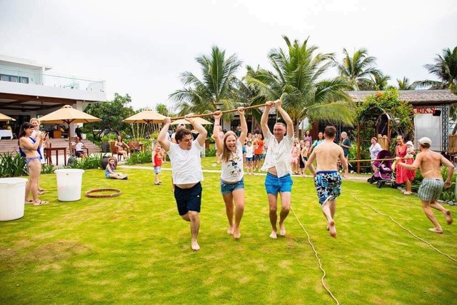 Hai doanh nghiệp được vinh danh “Thương hiệu dẫn đầu Việt Nam và Doanh nhân tiêu biểu 2018” - Ảnh 2. Hai doanh nghiệp được vinh danh “Thương hiệu dẫn đầu Việt Nam và Doanh nhân tiêu biểu 2018” - Ảnh 2.