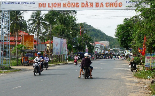 An Giang hồi sinh sau nhiều mất mát trong cuộc chiến tiêu diệt Pôn Pốt - 6 Từ sự quan tâm của Tỉnh ủy, UBND tỉnh An Giang, Ba Chúc ngày càng phát triển