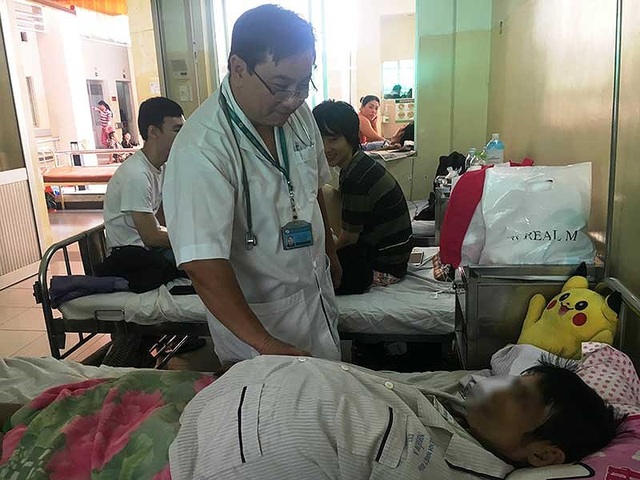 Suy gan, xơ gan vì tự chữa viêm gan - Ảnh 1. Suy gan, xơ gan vì tự chữa viêm gan - Ảnh 1.