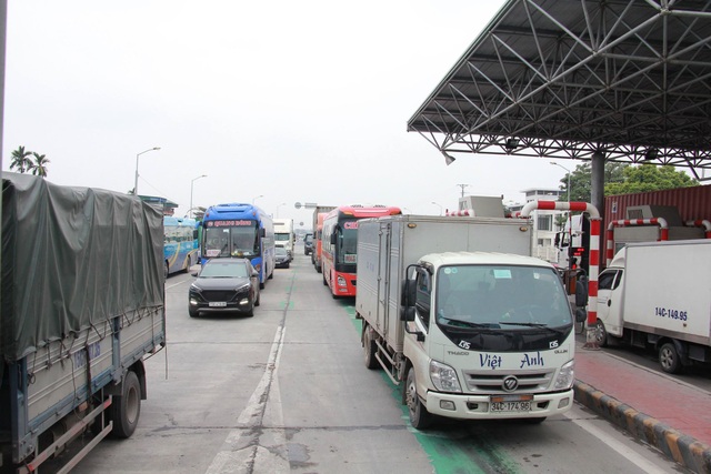 Xả trạm ngay trong ngày đầu tiên thực hiện thu phí tại BOT Tiên Cựu QL10 - 1 Thực hiện thu phí tại BOT Tiên Cựu QL 10