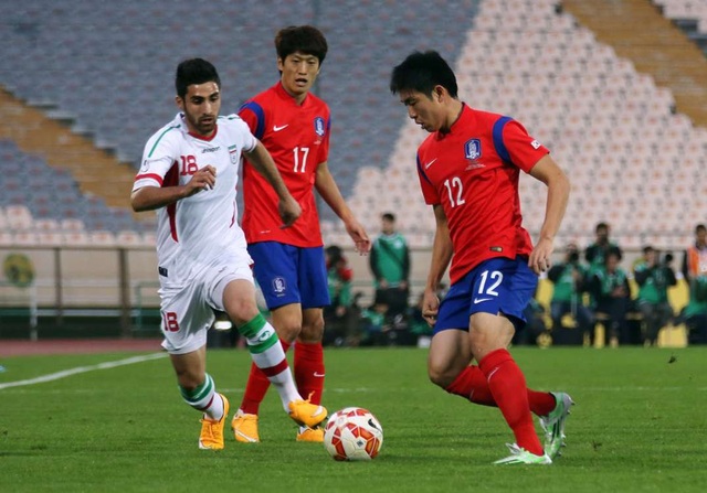Những kỷ lục có thể bị phá vỡ ở Asian Cup 2019 - 1
Iran và Hàn Quốc đang là hai đội bóng có nhiều trận đấu nhất trong lịch sử Asian Cup với cùng 62 trận sau 13 lần tham dự. Với việc cả hai đội đều mang “binh hùng tướng mạnh”, hai đội được đánh giá là những ứng cử viên hàng đầu cho chức vô địch Asian Cup 2019. Nếu đội nào tiến sâu hơn ở giải đấu năm nay, họ sẽ chính thức lập kỷ lục ra sân nhiều trận nhất.
