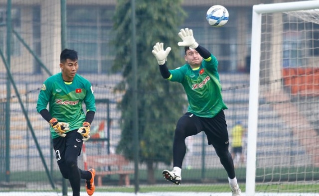 Tuấn Mạnh: “Đặng Văn Lâm hay ai bắt chính không quan trọng” - 1
Cả Tuấn Mạnh lẫn Văn Lâm đều sẵn sàng cho Asian Cup 2019