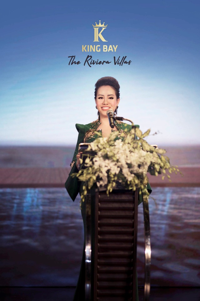 Chính thức ra mắt dòng biệt thự siêu sang The Riviera Villas - 1
Phượng hoàng BĐS Nguyễn Thị Thanh Tú phát biểu ra mắt The Riviera Villas
