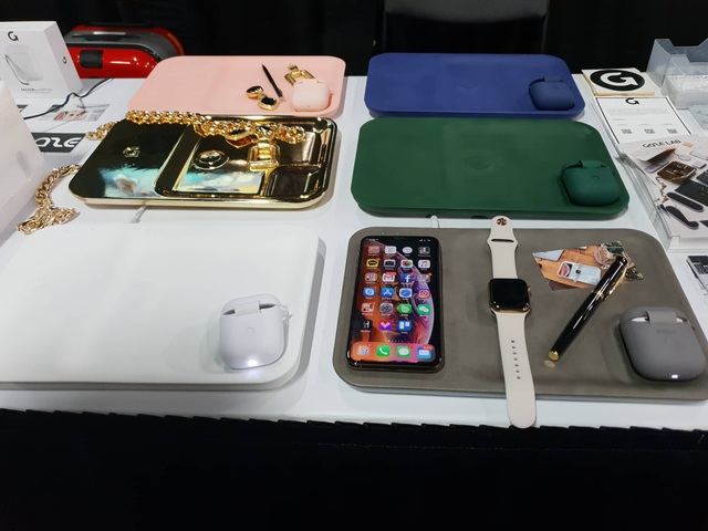 CES 2019: Độc đáo đế sạc không dây đa thiết bị đầu tiên trên thế giới - 2 CES 2019: Độc đáo đế sạc không dây đa thiết bị đầu tiên trên thế giới - 2