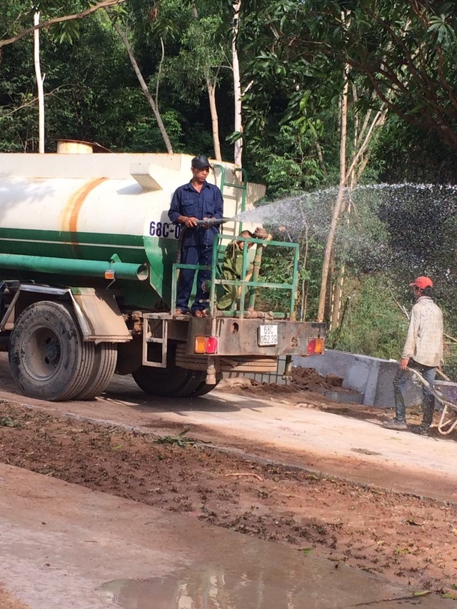 Ba số phận và cuộc đổi đời nhờ du lịch - 2
Anh Trần Chí Linh tại công trường Sun World Hon Thom Nature Park