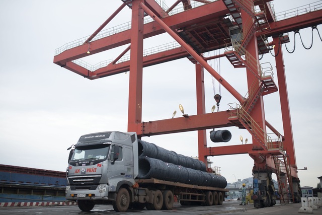 Hòa Phát đạt sản lượng gần 2,4 triệu tấn thép xây dựng năm 2018 - 2 Hòa Phát đạt sản lượng gần 2,4 triệu tấn thép xây dựng năm 2018 - 2
