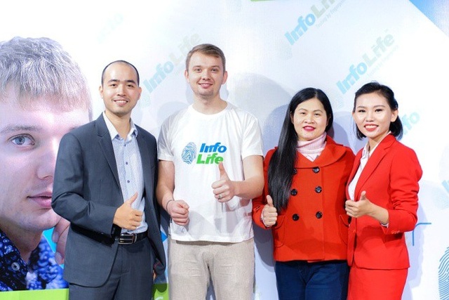 Alexander Zubarev nhà sáng lập sinh trắc vân tay Infolife có mặt tại Việt Nam - Ảnh 2. Alexander Zubarev nhà sáng lập sinh trắc vân tay Infolife có mặt tại Việt Nam - Ảnh 2.