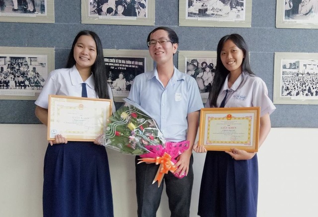 "Thầy giáo dạy trò đi chợ, nấu cơm" giành giải Nhất Sáng kiến cộng đồng 2018 - 2 Thầy Lê Thiên Phúc cùng học trò
