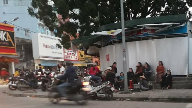 Phong toả trung tâm mua sắm trái phép chống lệnh Chủ tịch tỉnh Thừa Thiên Huế! - Ảnh 6. Phong toả trung tâm mua sắm trái phép chống lệnh Chủ tịch tỉnh Thừa Thiên Huế! - Ảnh 6.