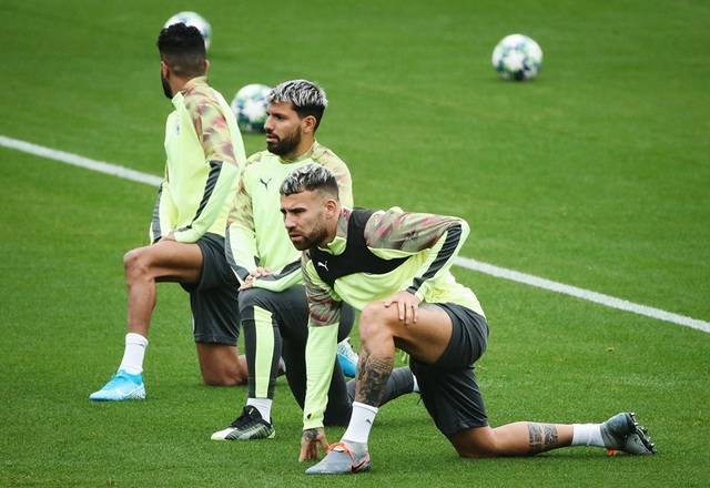 De Bruyne bất ngờ vắng mặt trên sân tập của Man City - 10 De Bruyne bất ngờ vắng mặt trên sân tập của Man City - 10