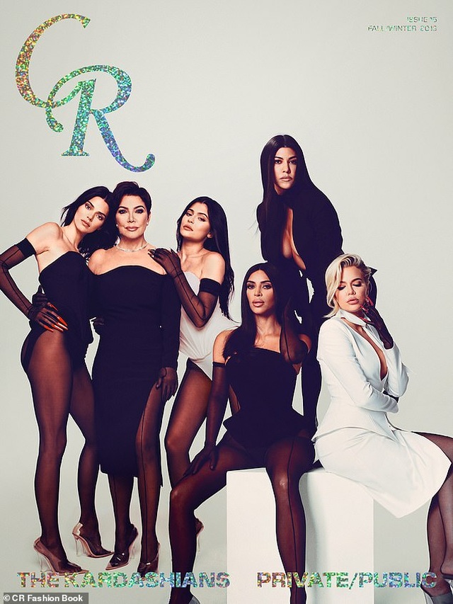 Các kiều nữ nhà Kardashian có ảnh chụp chung đầu tiên sau 2 năm