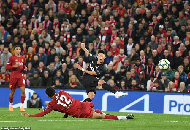 Liverpool giành chiến thắng nghẹt thở trong trận cầu 7 bàn thắng - 3