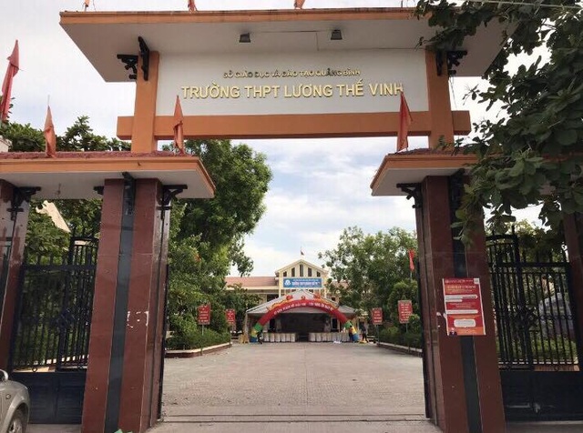 Quảng Bình: Phụ huynh “tố” trường “ưu ái” cho một số học sinh trong việc phân lớp (?!) - 1 Quảng Bình: Phụ huynh “tố” trường “ưu ái” cho một số học sinh trong việc phân lớp (?!) - 1