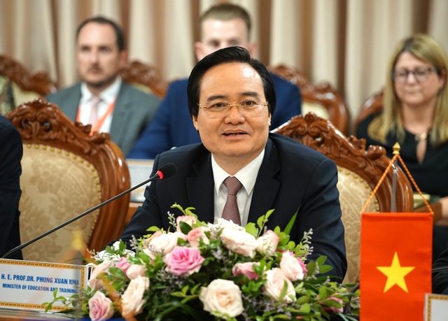Vương quốc Anh sẽ hỗ trợ Việt Nam về công nghệ giáo dục, mầm non, đại học - 3 Vương quốc Anh sẽ hỗ trợ Việt Nam về công nghệ giáo dục, mầm non, đại học - 3