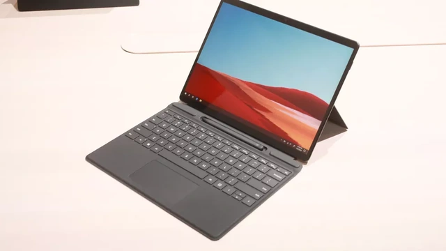 Microsoft trình làng loạt máy tính Surface mới cùng tai nghe không dây với nhiều tính năng thông minh - 2