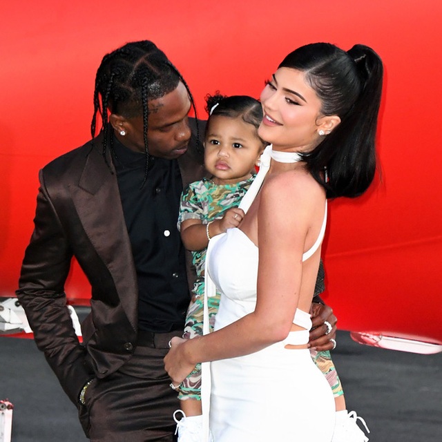 Nữ tỉ phú tự thân trẻ nhất thế giới Kylie Jenner chia tay bạn trai vì kẻ thứ ba? - 7 Nữ tỉ phú tự thân trẻ nhất thế giới Kylie Jenner chia tay bạn trai vì kẻ thứ ba? - 7