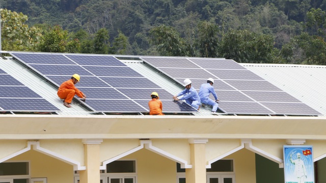 Điện mặt trời áp mái trường học Điện mặt trời áp mái trường học