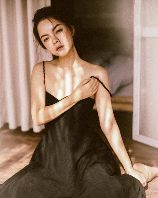 Hậu ly hôn, Phạm Quỳnh Anh ngày càng gợi cảm - 4 Hậu ly hôn, Phạm Quỳnh Anh ngày càng gợi cảm - 4