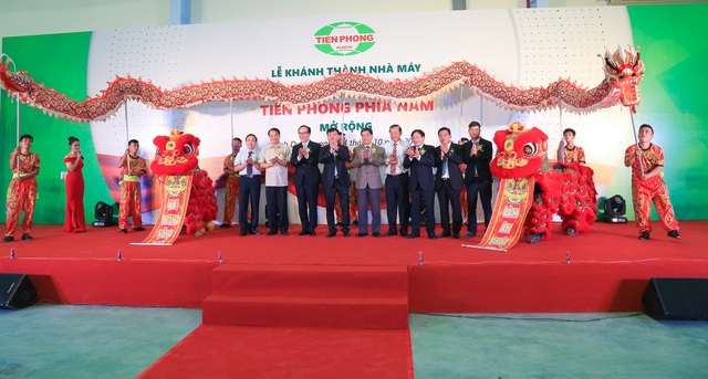 Lễ khánh thành nhà máy Tiền Phong Nam mở rộng - 2 Lễ khánh thành nhà máy Tiền Phong Nam mở rộng - 2