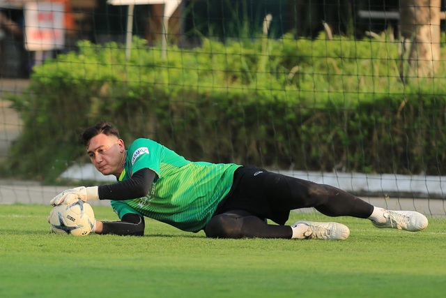Văn Lâm: “Hàng công của Malaysia mạnh hơn so với AFF Cup 2018” - 1 Văn Lâm: “Hàng công của Malaysia mạnh hơn so với AFF Cup 2018” - 1