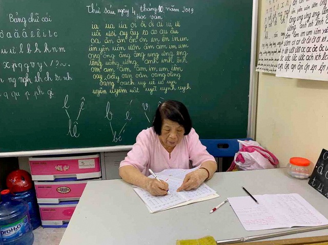 Bà giáo già 25 năm mở lớp học tình thương - 4 Bà giáo già 25 năm mở lớp học tình thương - 4