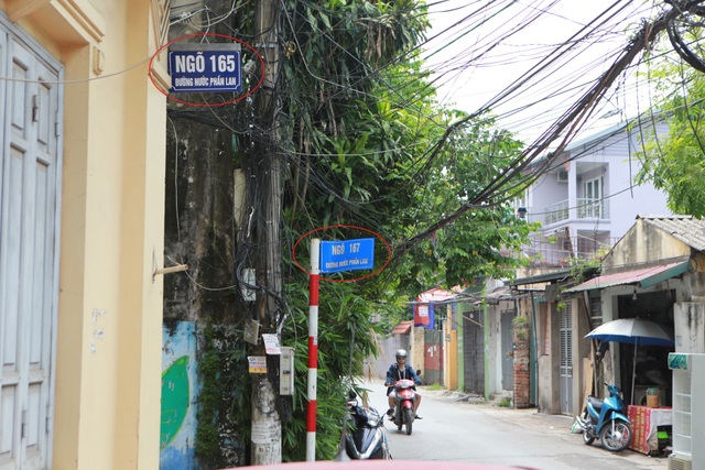 Kỳ lạ những ngôi nhà có “2 địa chỉ” tồn tại hàng chục năm ở Hà Nội - 7 Kỳ lạ những ngôi nhà có “2 địa chỉ” tồn tại hàng chục năm ở Hà Nội - 7
