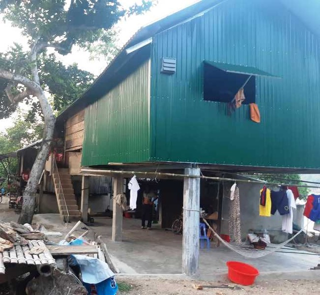 Cơ hội “gặm nhấm” khi khu tái định cư bị bỏ hoang nhiều năm - 10 Cơ hội “gặm nhấm” khi khu tái định cư bị bỏ hoang nhiều năm - 10